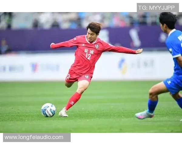 扬州鏖战盐城激烈对决两地足球争锋再掀江淮地区激情风暴 扬州鏖战盐城激烈对决两地足球争锋再掀江淮地区激情风暴