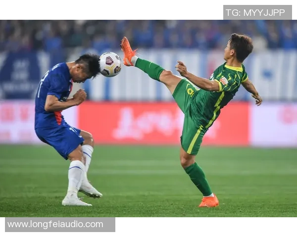 新疆广汇迎战劲敌 双方争夺季后赛关键位置激烈对抗 新疆广汇迎战劲敌 双方争夺季后赛关键位置激烈对抗